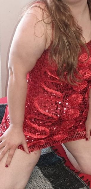 Model - Angelika Cam curvy