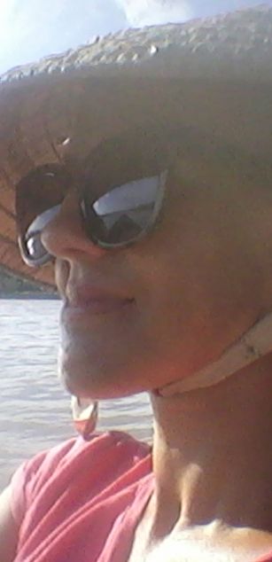 Model - Lady Thania milf