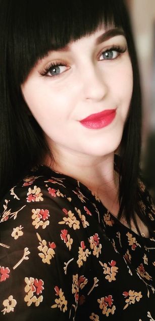 Model - IriWoow fetish