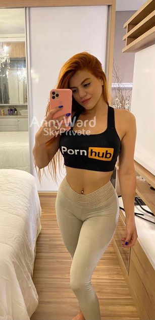 Model - Anny Ward PAWG