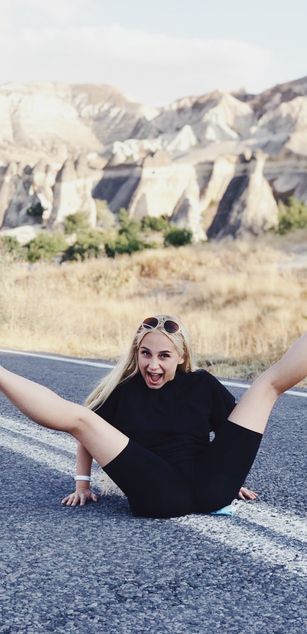 Model - AppleBrandy striptease