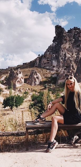 Model - AppleBrandy striptease