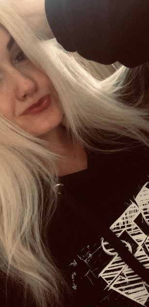 Model - JesieBuny deepthroat