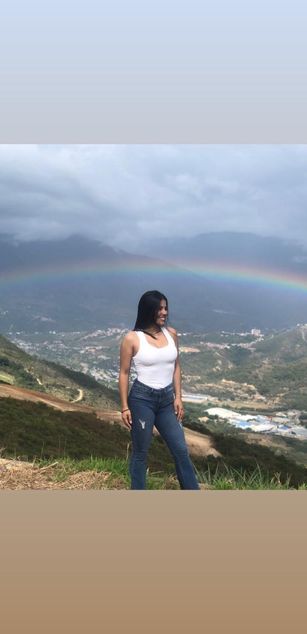 Model - zuly bigtits