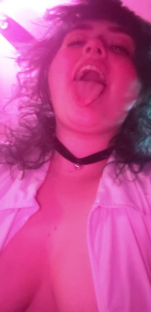 Model - Alice Moonz femdom