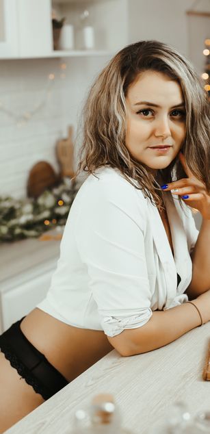 Model - KatrinaPretty blowjob