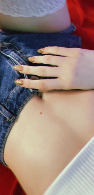 Model - MissLilyy pussy