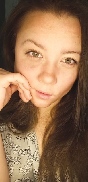 Model - Vikitty striptease