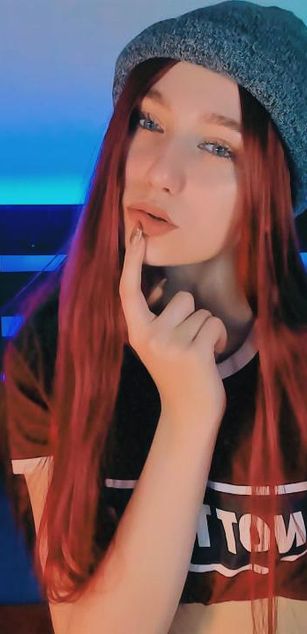 Model - MissLilyy pussy