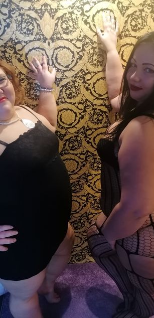 Model - 2Big2Miss couple