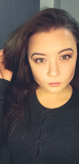 Model - Vikitty striptease