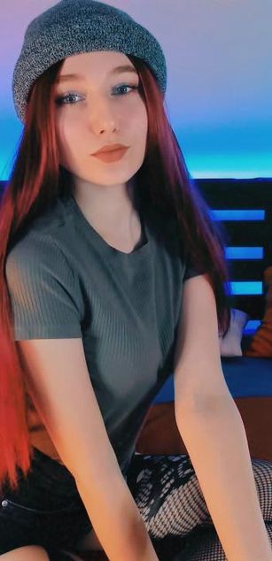 Model - MissLilyy pussy