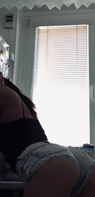 Model - SofiaBb curvy