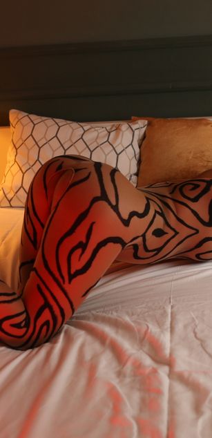 Model - LovelyBecca curvy