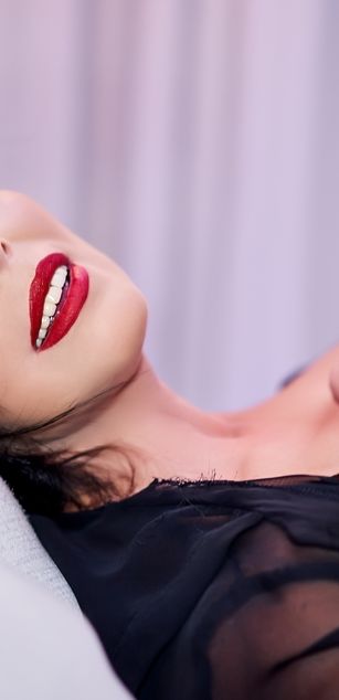 Model - YulliaMilf blowjob