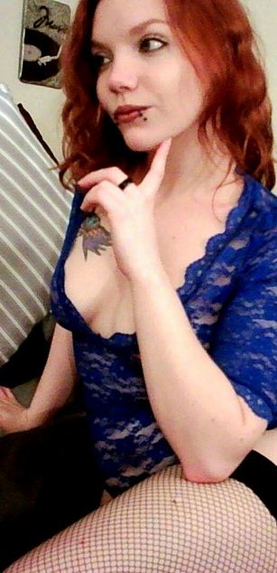 Model - Sienna Breeze redhead