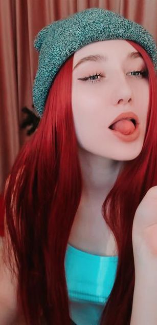 Model - MissLilyy pussy