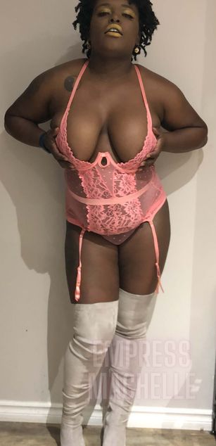 Model - Machelle Monroe aka Empress Machelle BBW