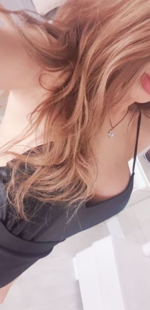 Model - IvyFerin longlegs