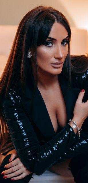 Model - AnnaKarev ass