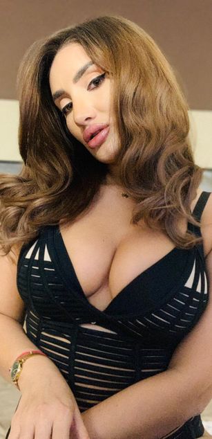 Model - AnnaKarev ass