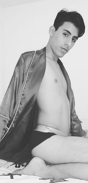 Model - KieferWalsh love