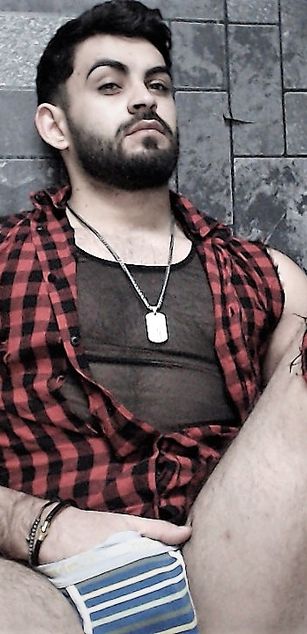 Model - dannybadboyme13 hairy