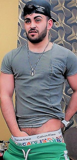 Model - dannybadboyme13 hairy