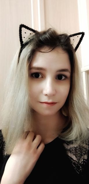 Model - FlexiMona young