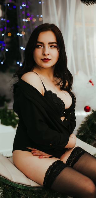 Model - Leya blowjob