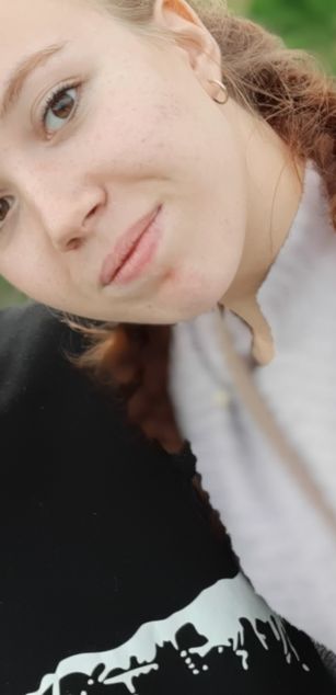 Model - AnikaAndFrank roleplay