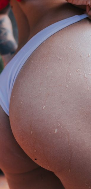 Model - Poli Braz young