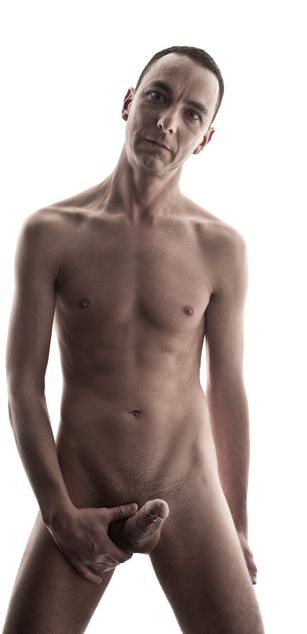 Model - Max Davies bigcock