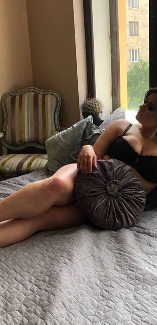 Model - MangoDevil bigboobs