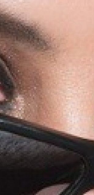 Model - Serra LaRoux 2