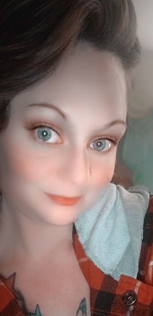 Model - Shannon Smokes deepthroat