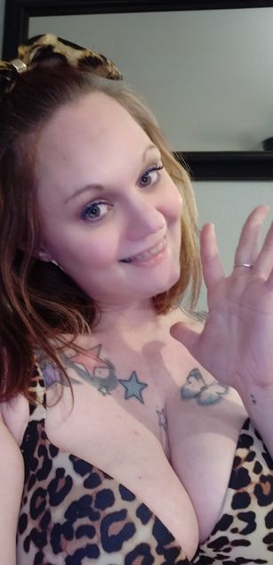 Model - Shannon Smokes deepthroat