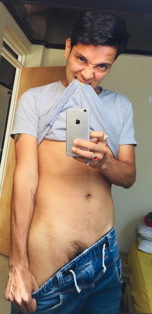 Model - ValenciagaVa dildo