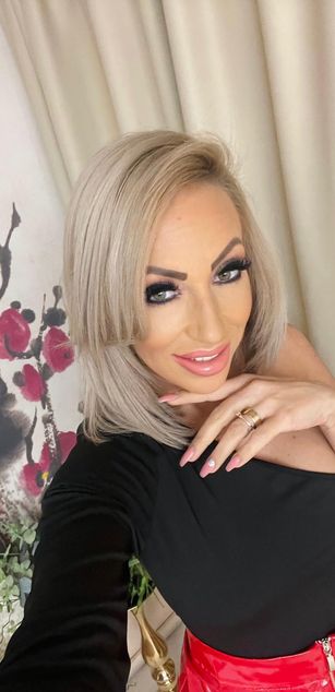 Model - Diana Smith toys