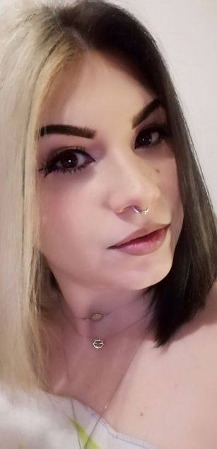 Model - Miss Kyra femdom