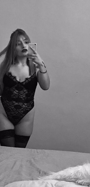 Model - Sofia Lujan deepthroat