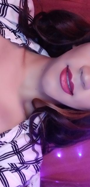 Model - Antonella Valbierys dirty