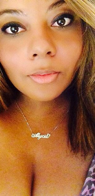 Model - Karla  bigboobs