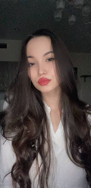 Model - Marilyn_and_Poly striptease