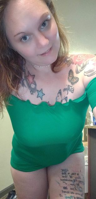 Model - Shannon Smokes deepthroat