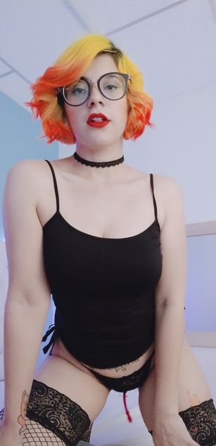 Model - Miss_Bianca nerd