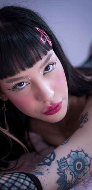 Model - Taylor Doll squirt