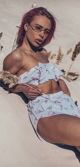 Model - Iris_cherry roleplay