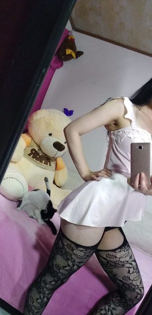 Model - Violeth Lopez ass