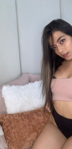 Model - Valeria-Smith sex